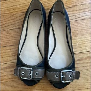 Nine West buckle flat